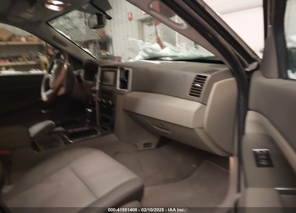 2010 JEEP GRAND CHEROKEE VIN: 1J4PR4GK1AC117342