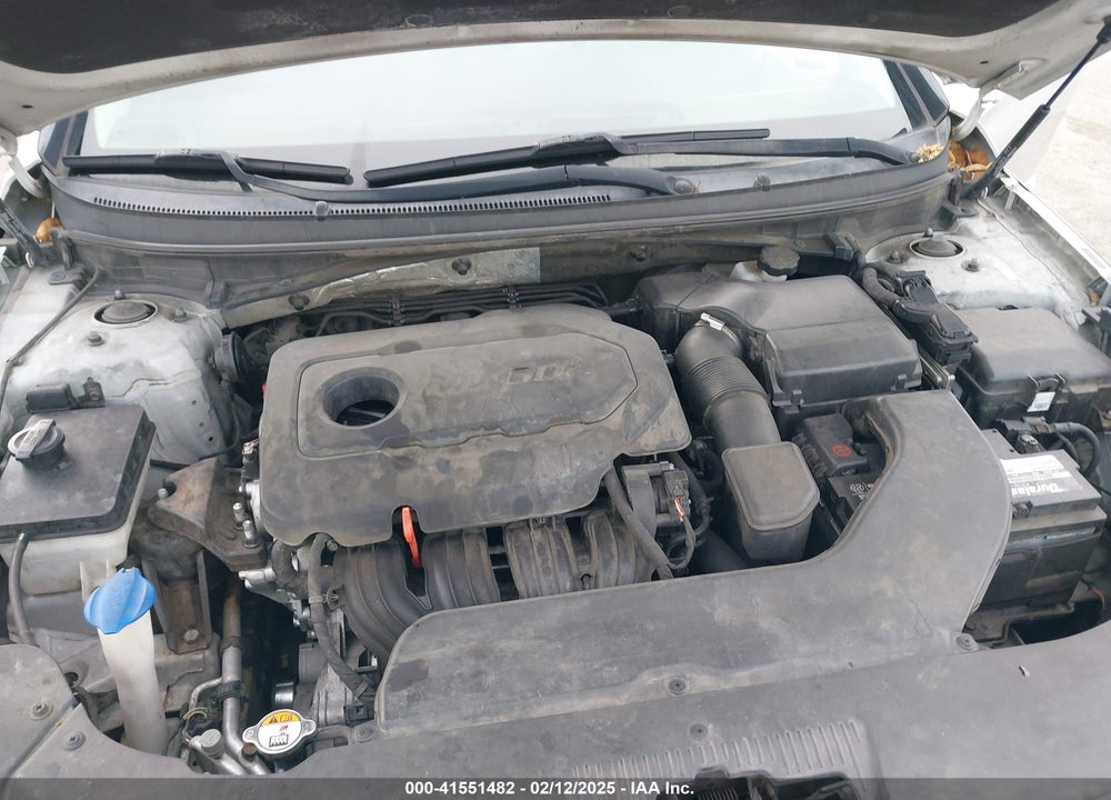 2015 HYUNDAI SONATA SE VIN: 5NPE24AF9FH069212