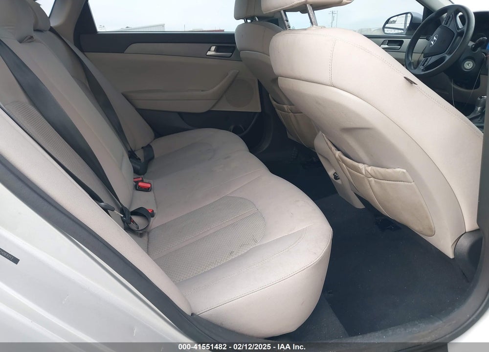 2015 HYUNDAI SONATA SE VIN: 5NPE24AF9FH069212