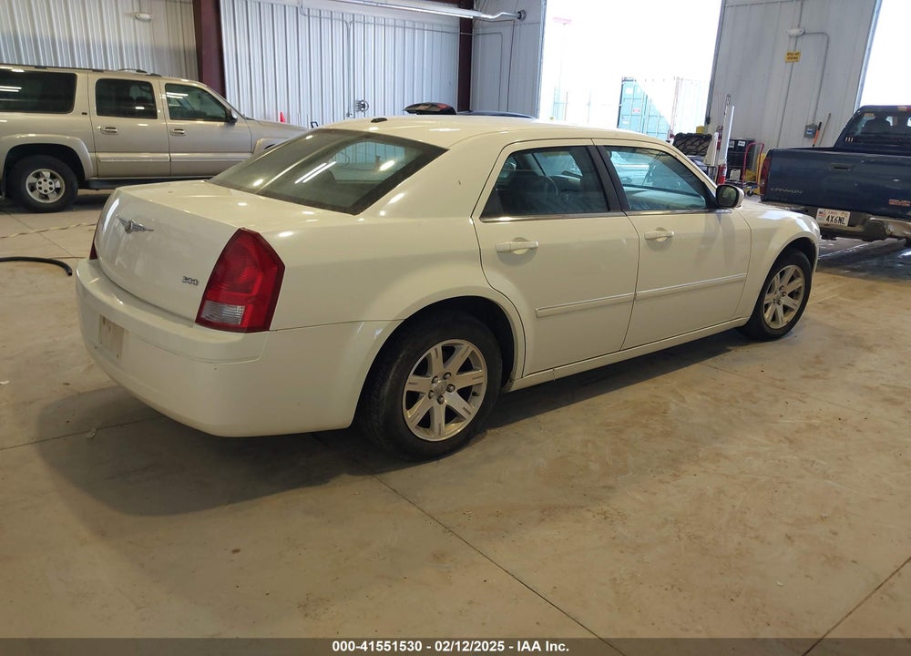 2007 CHRYSLER 300 VIN: 2C3LA43R47H861347