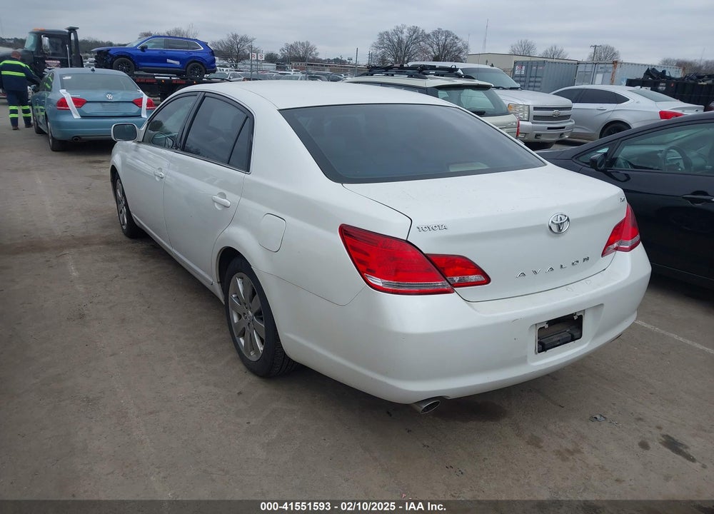 2005 TOYOTA AVALON XLS VIN: 4T1BK36B85U022322