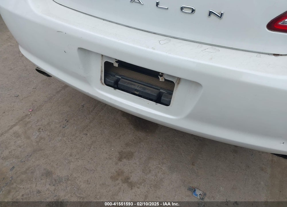 2005 TOYOTA AVALON XLS VIN: 4T1BK36B85U022322