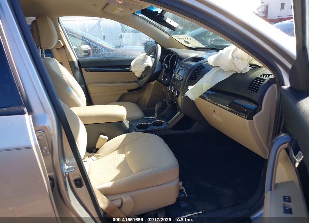 2012 KIA SORENTO LX VIN: 5XYKT4A66CG282167