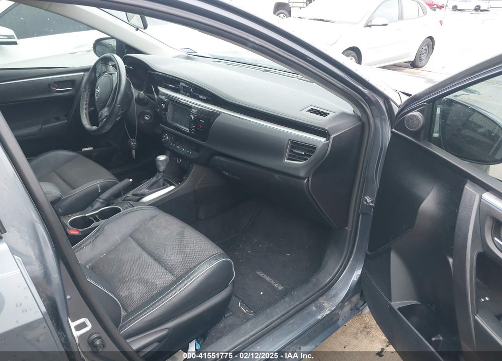 2016 TOYOTA COROLLA VIN: 5YFBURHE1GP432923