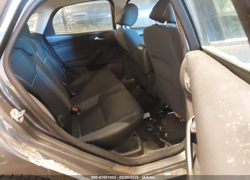 2013 FORD FOCUS VIN: 1FADP3K24DL339108