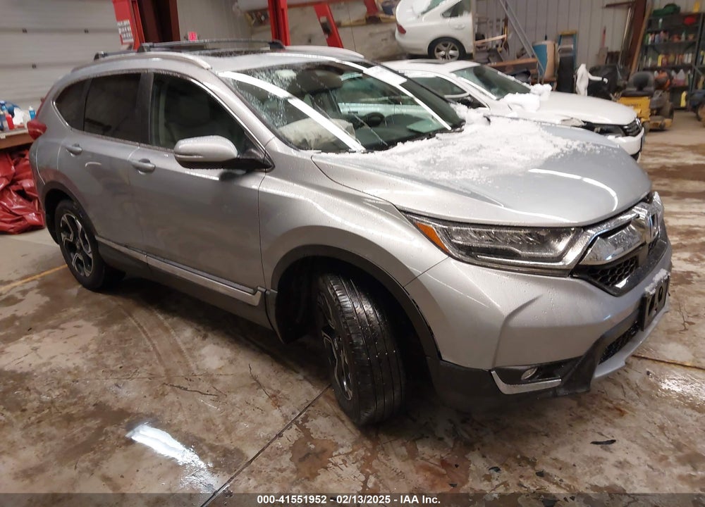 2018 HONDA CR-V TOURING VIN: 7FARW2H98JE005913