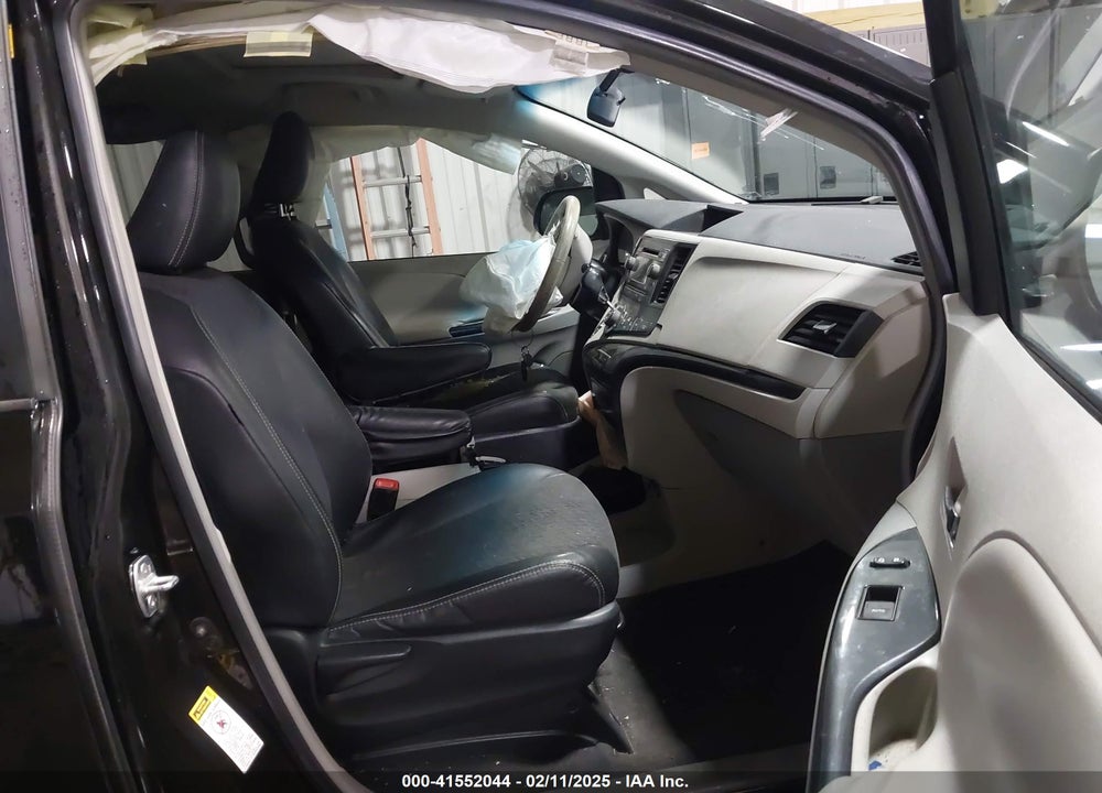 2011 TOYOTA SIENNA SPORT VIN: 5TDXK3DCXBS067929