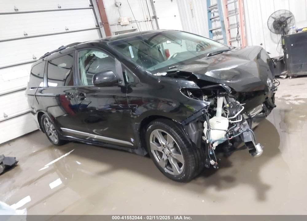 2011 TOYOTA SIENNA SPORT VIN: 5TDXK3DCXBS067929