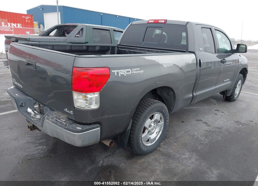 2011 TOYOTA TUNDRA GRADE 5.7L V8 VIN: 5TFUY5F10BX177455