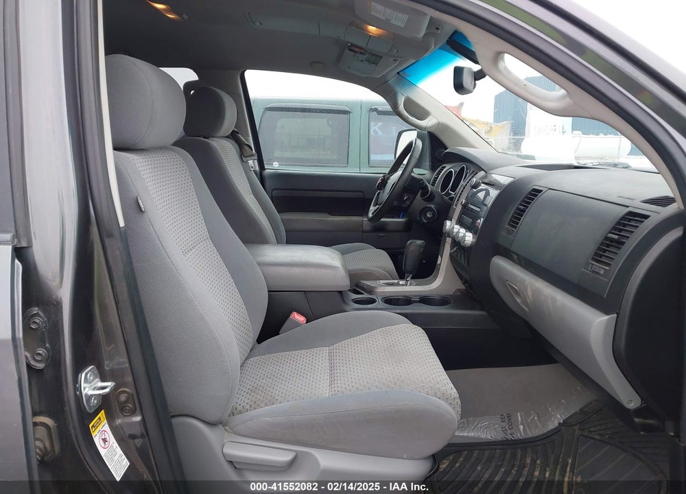 2011 TOYOTA TUNDRA GRADE 5.7L V8 VIN: 5TFUY5F10BX177455