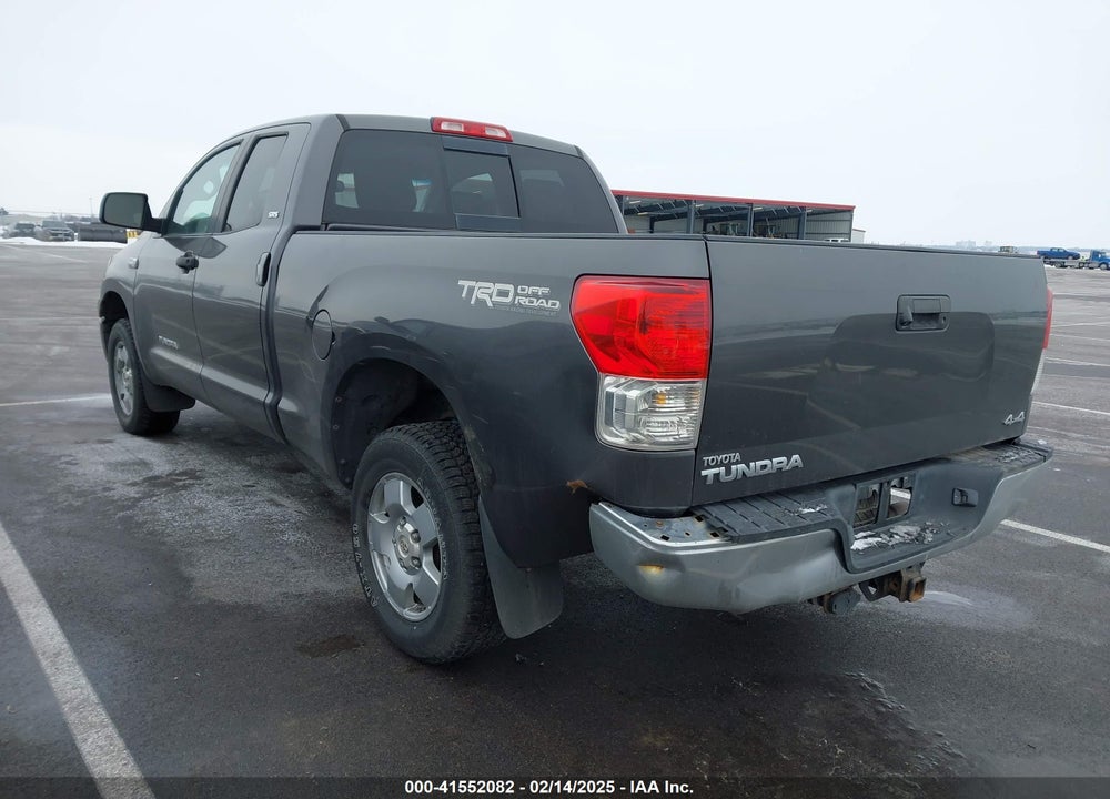 2011 TOYOTA TUNDRA GRADE 5.7L V8 VIN: 5TFUY5F10BX177455