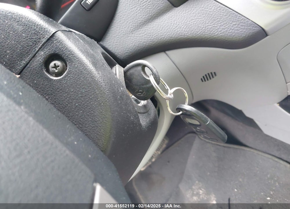 2010 HYUNDAI ELANTRA VIN: KMHDU4AD7AU190044
