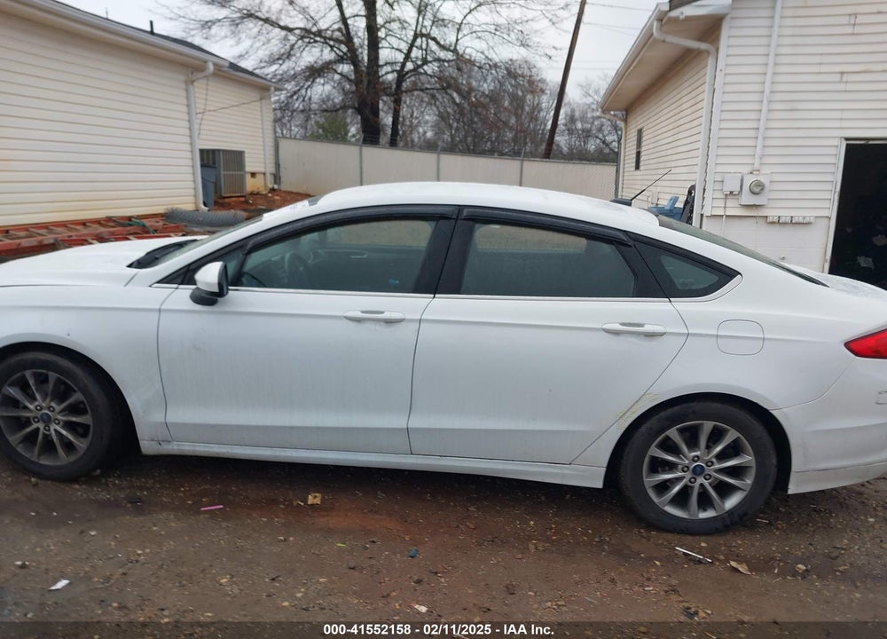 2017 FORD FUSION SE VIN: 3FA6P0H70HR203849