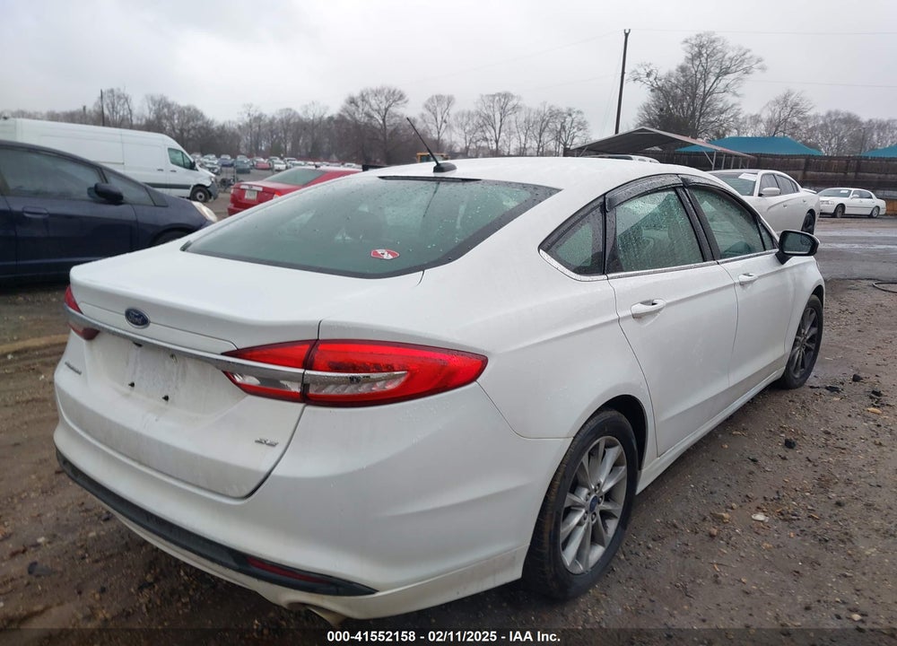 2017 FORD FUSION SE VIN: 3FA6P0H70HR203849