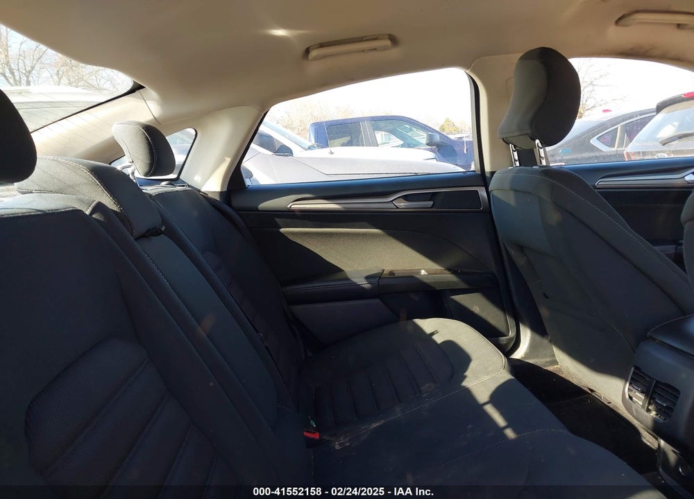 2017 FORD FUSION SE VIN: 3FA6P0H70HR203849