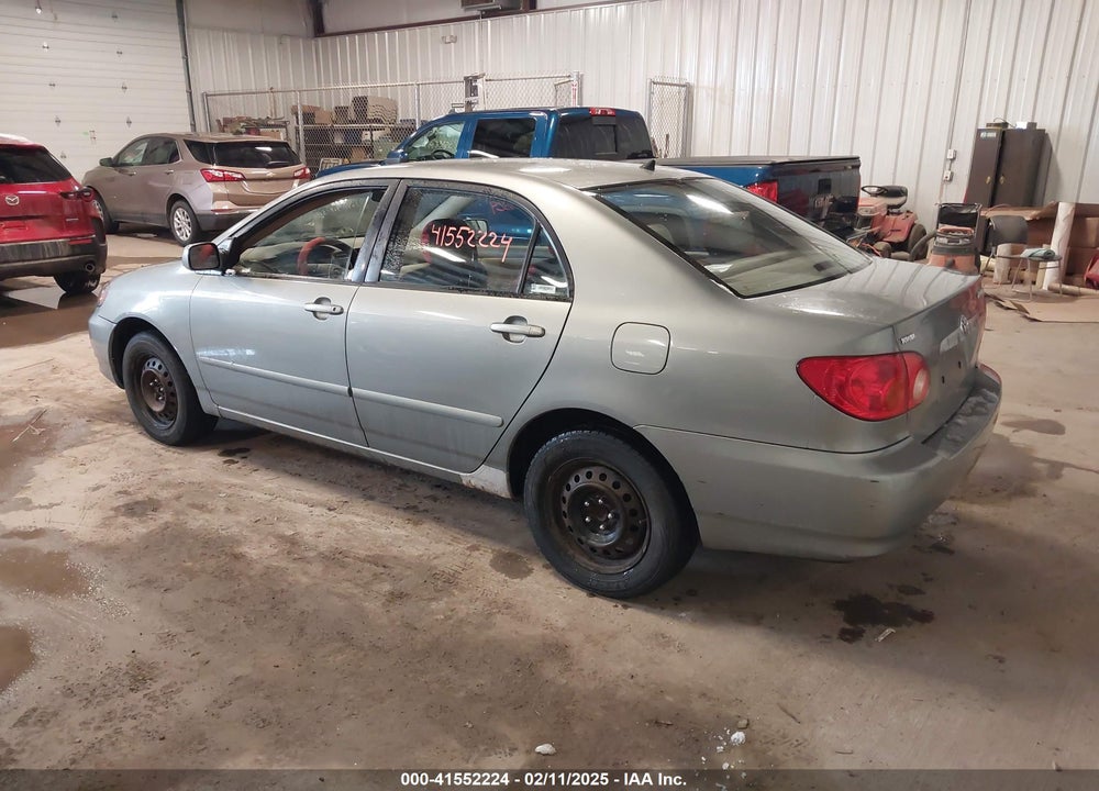 2004 TOYOTA COROLLA LE VIN: 2T1BR32E24C284588