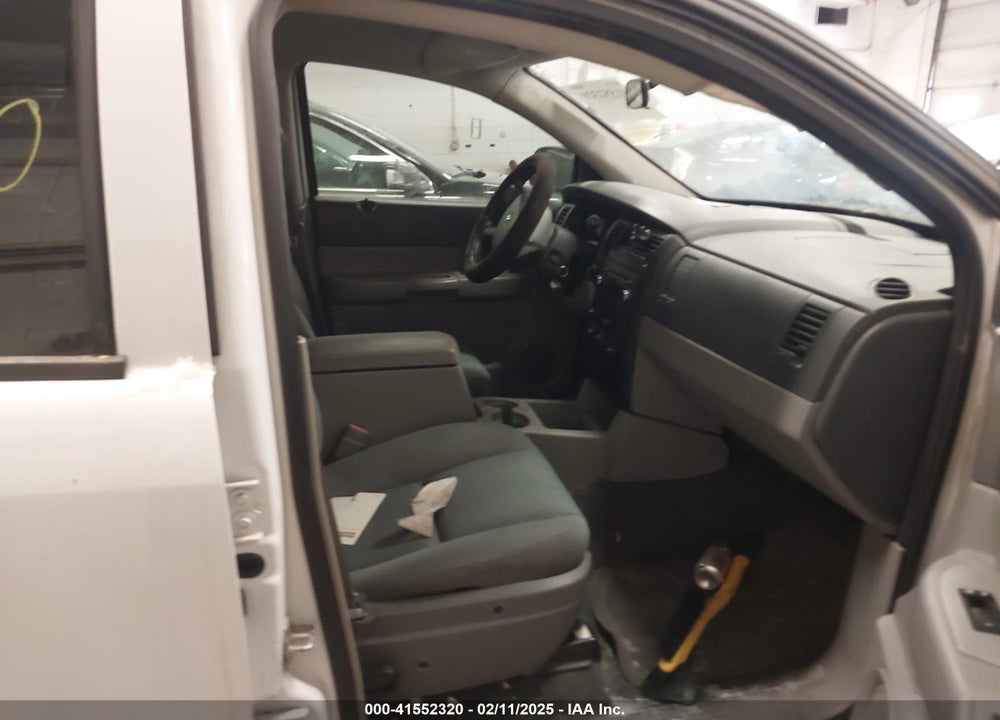 2008 DODGE DURANGO VIN: 1D8HB38N98F141108