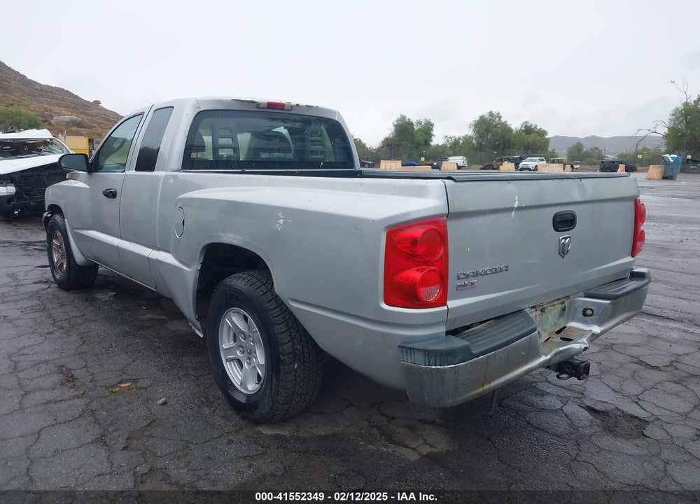 2005 DODGE DAKOTA SLT VIN: 1D7HE42K05S231198