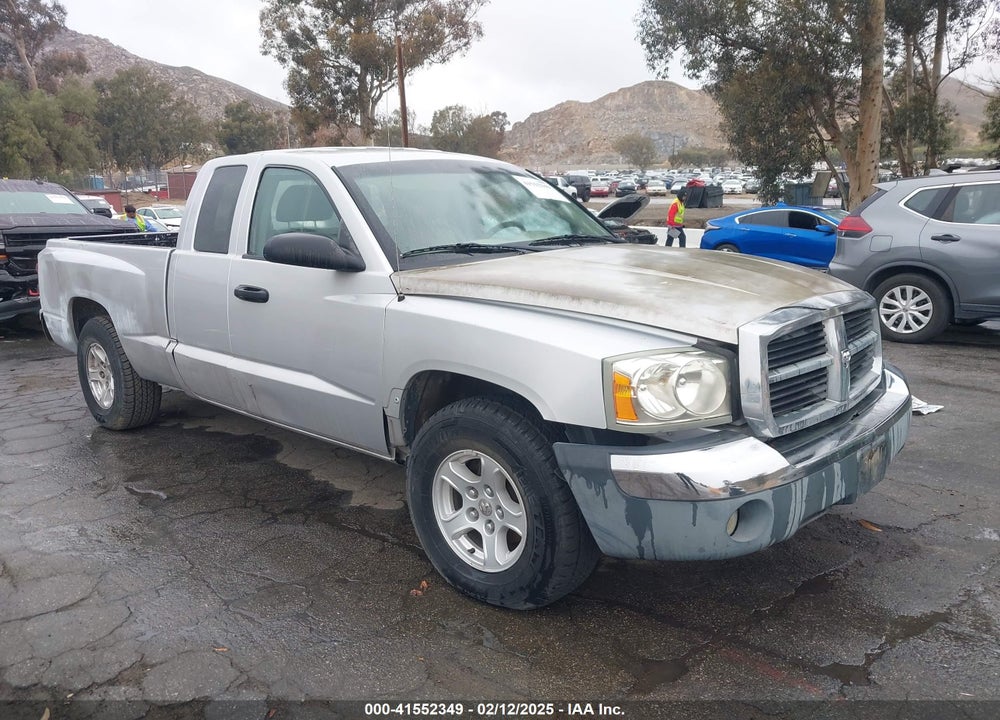 2005 DODGE DAKOTA SLT VIN: 1D7HE42K05S231198