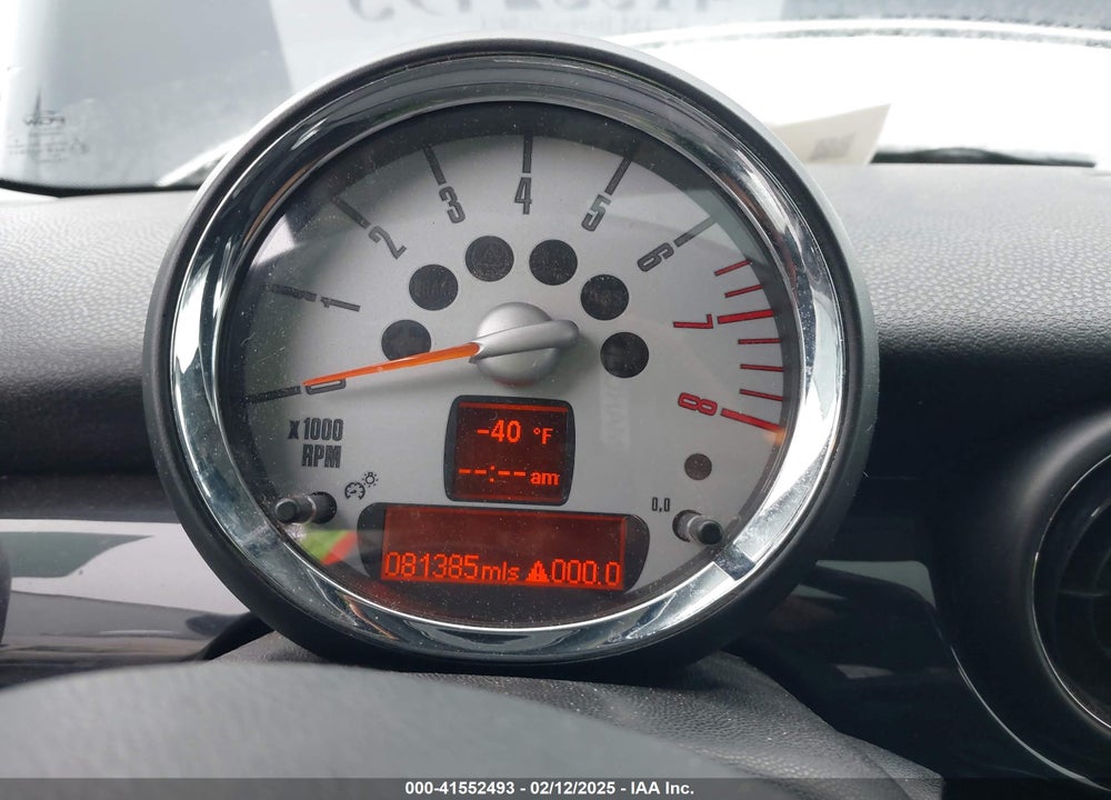 2007 MINI COOPER VIN: WMWMF33557TT55289