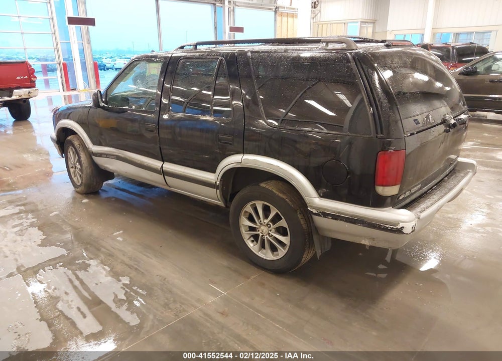1996 CHEVROLET BLAZER VIN: 1GNDT13W2T2140730