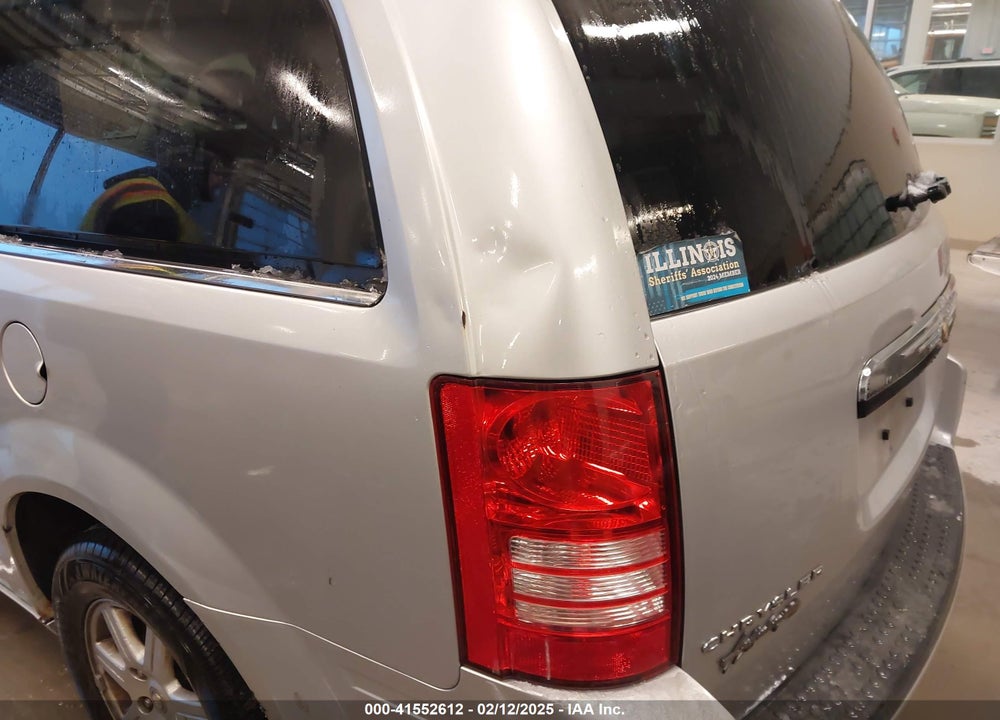 2010 CHRYSLER TOWN & COUNTRY VIN: 2A4RR5D16AR230317