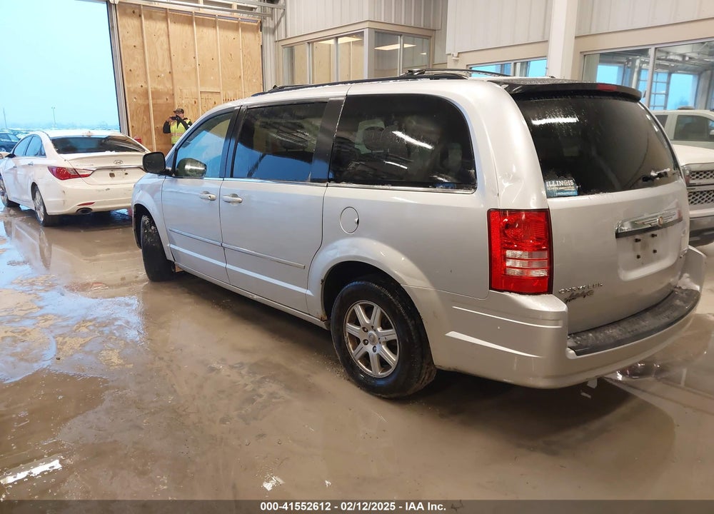 2010 CHRYSLER TOWN & COUNTRY VIN: 2A4RR5D16AR230317