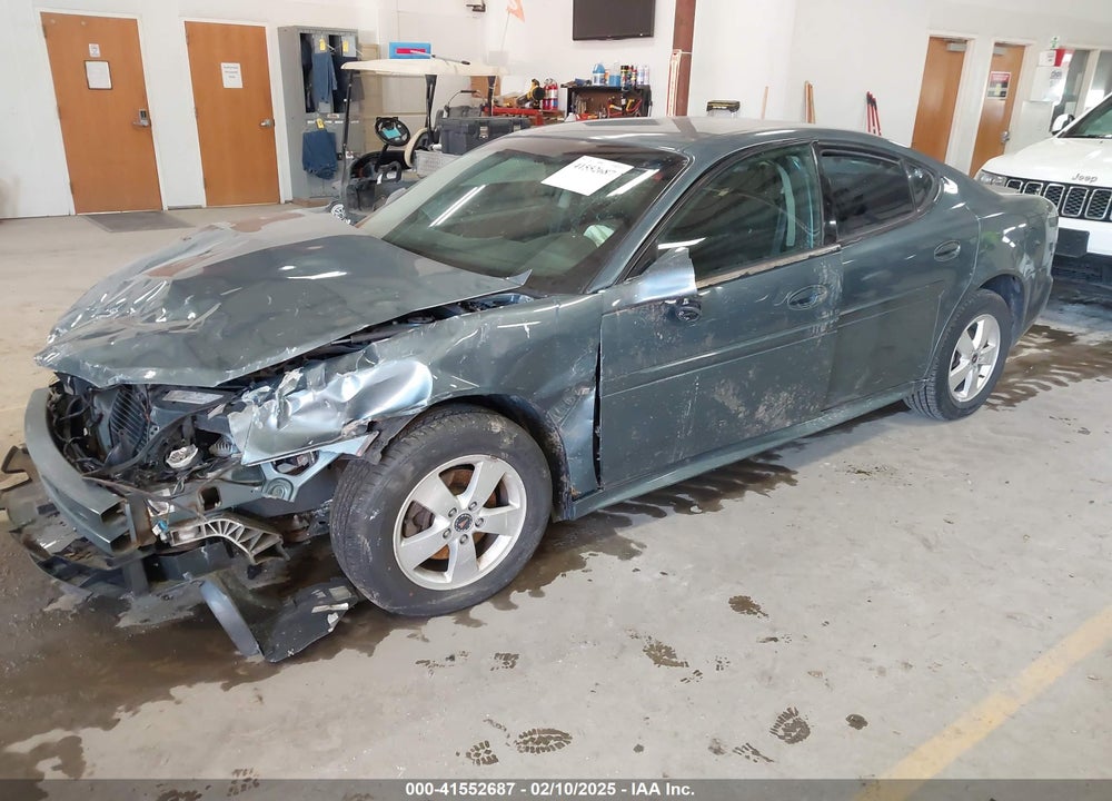 2006 PONTIAC GRAND PRIX VIN: 2G2WP552X61112271