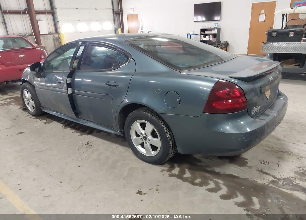 2006 PONTIAC GRAND PRIX VIN: 2G2WP552X61112271