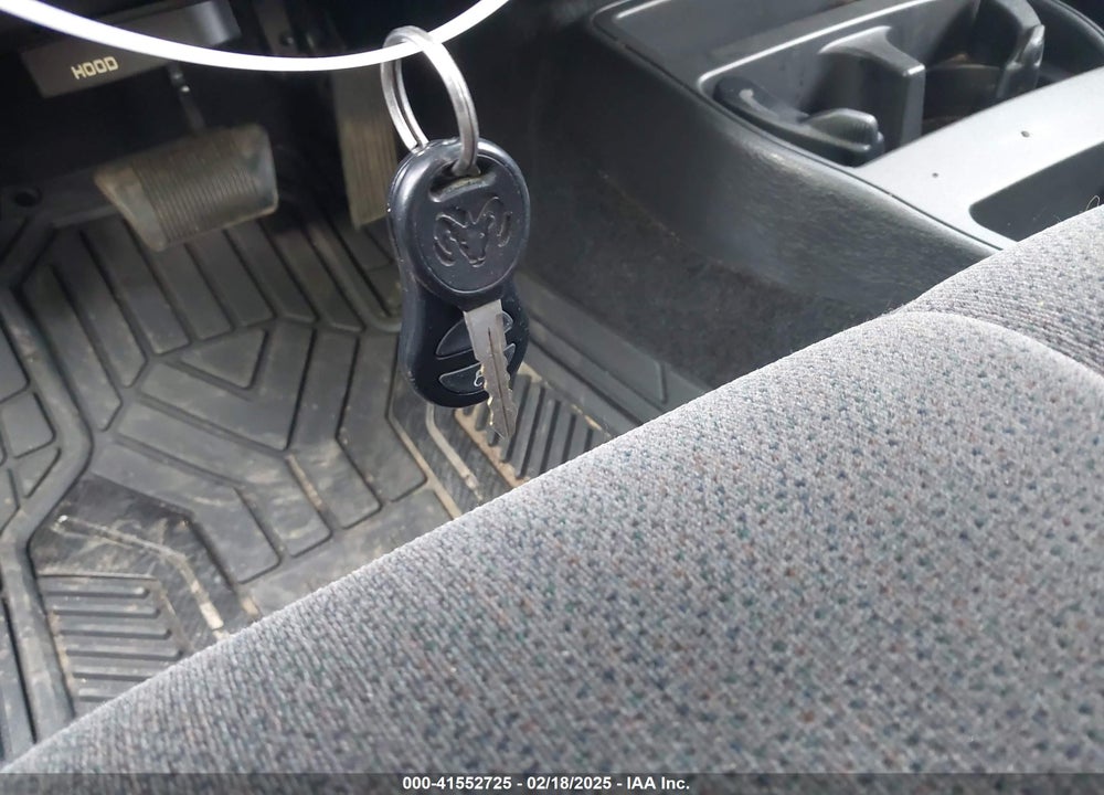 2002 DODGE DAKOTA SPORT VIN: 1B7HG38N12S661043