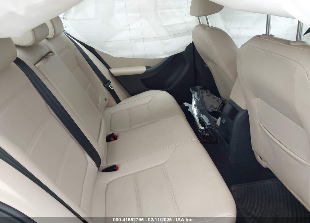 2017 VOLKSWAGEN JETTA VIN: 3VWDB7AJ6HM232975