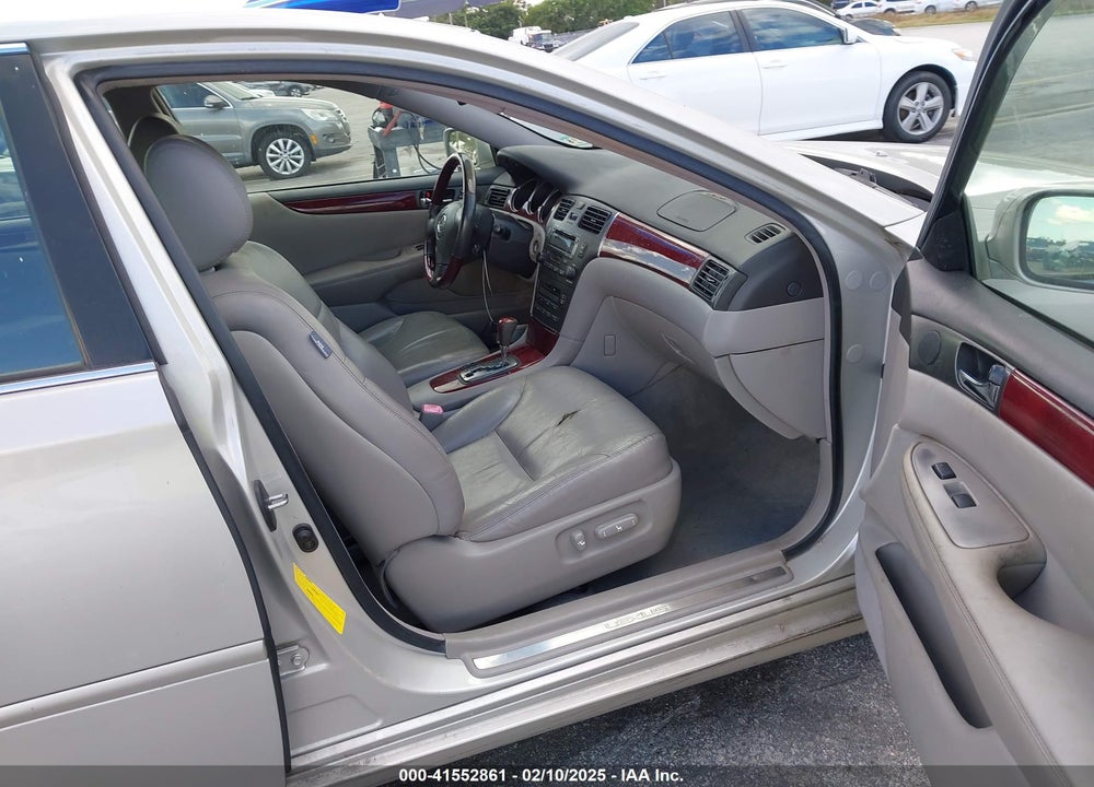 2004 LEXUS ES 330 VIN: JTHBA30G045021460