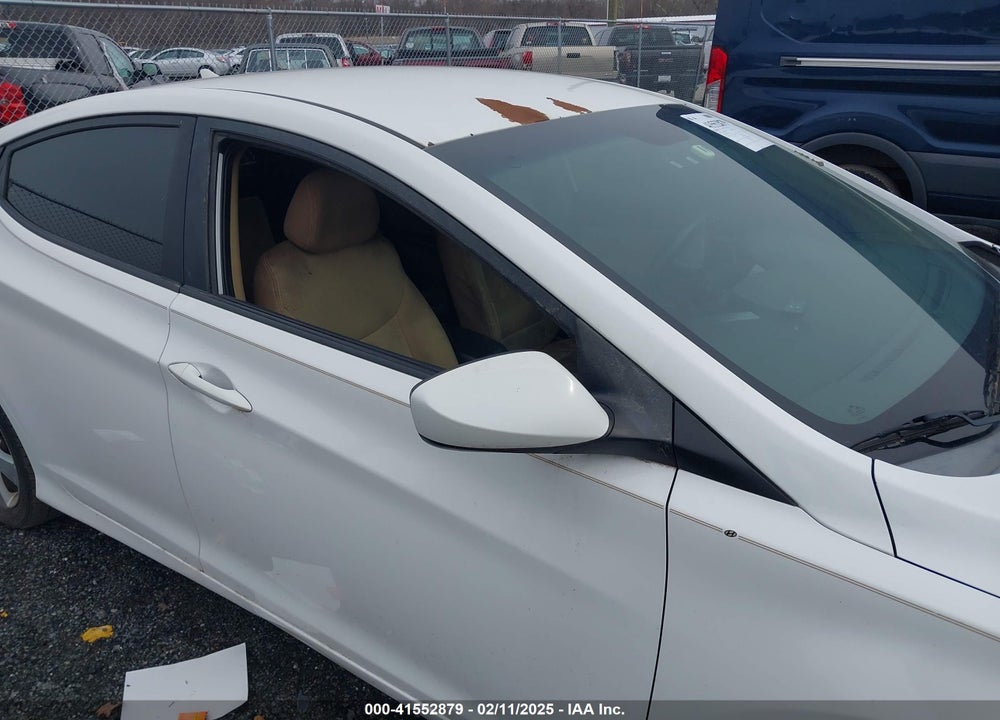 2013 HYUNDAI ELANTRA VIN: 5NPDH4AE5DH376326