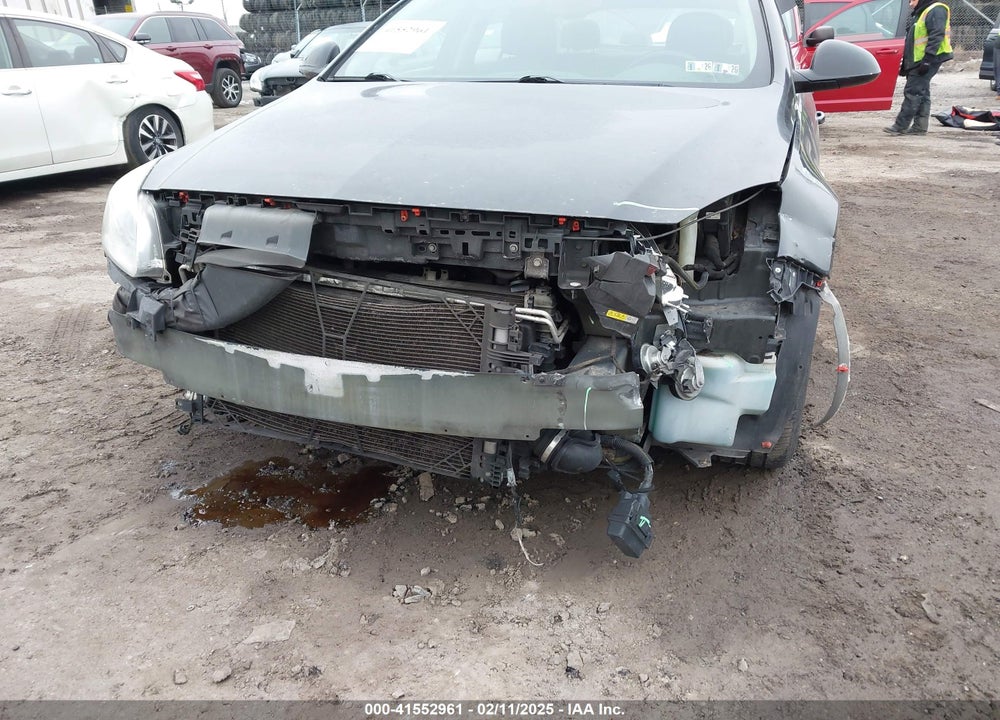 2011 BUICK REGAL VIN: W04GX5GV7B1088688