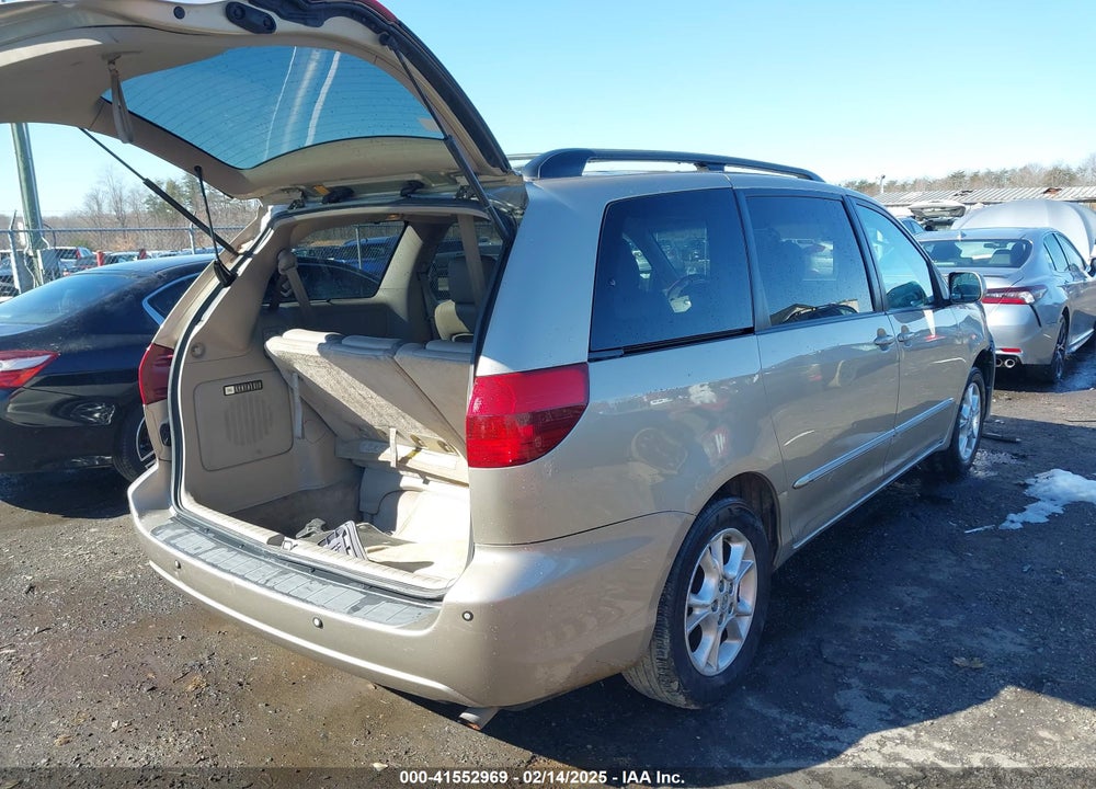 2005 TOYOTA SIENNA XLE LIMITED VIN: 5TDZA22C95S365448