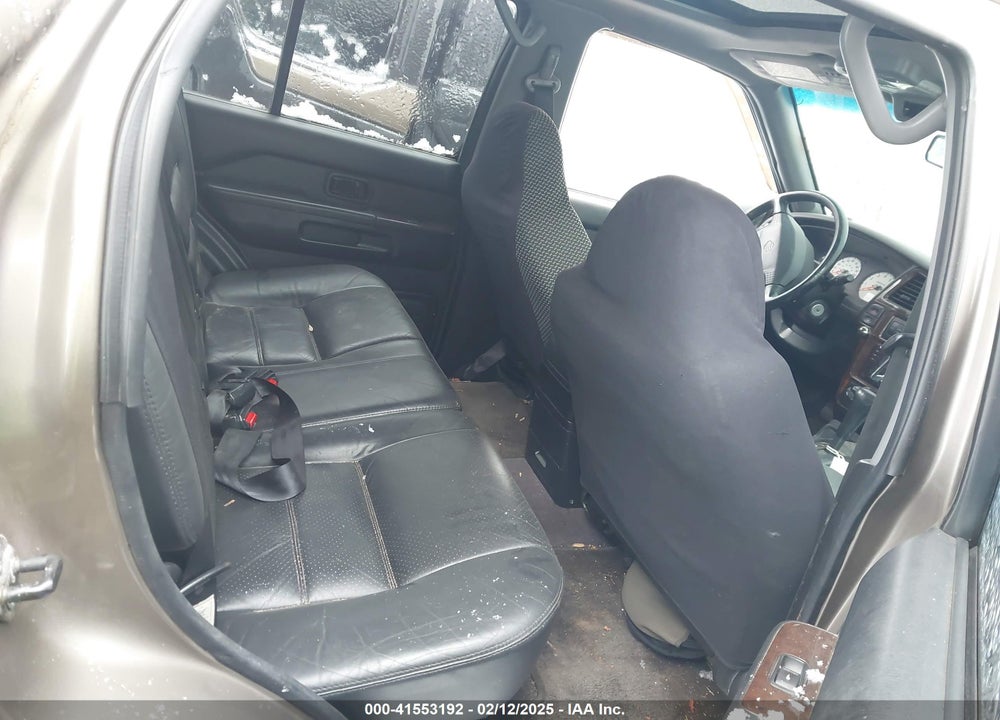 2001 NISSAN PATHFINDER LE VIN: JN8DR09Y61W583371