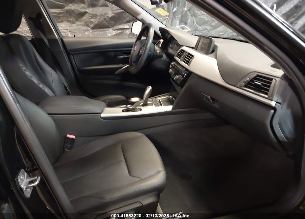 2016 BMW 320I XDRIVE VIN: WBA8E5G5XGNU20717