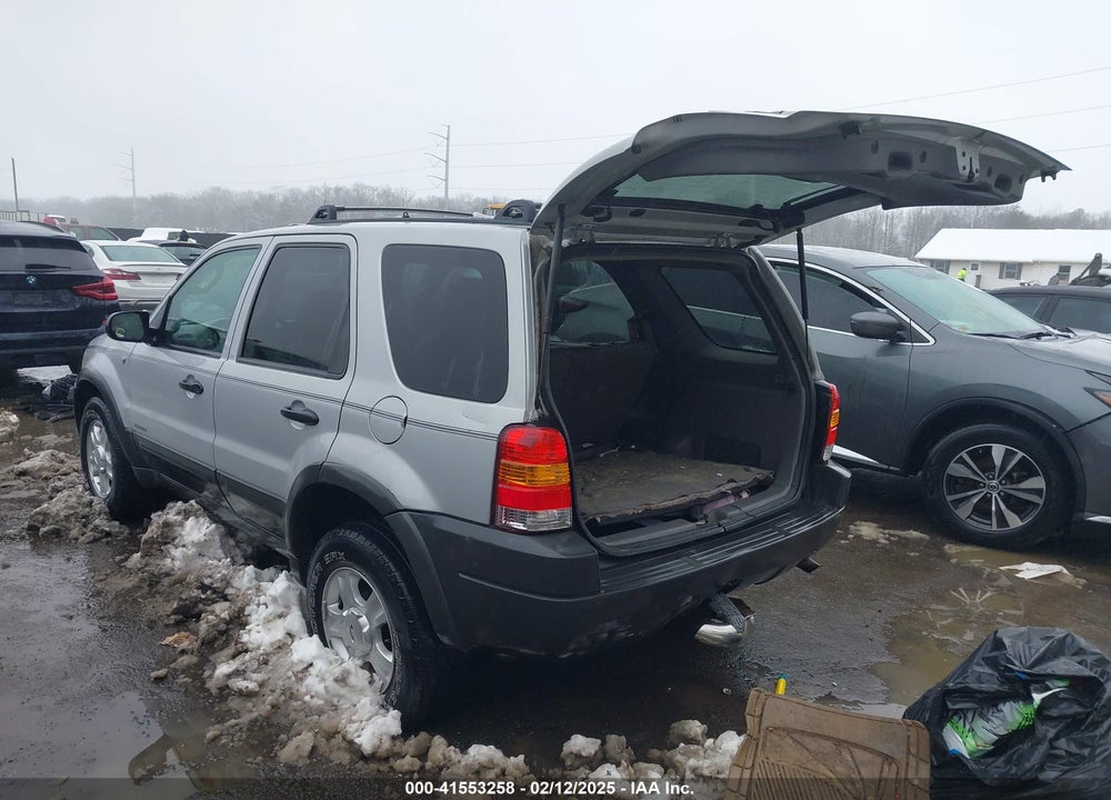 2002 FORD ESCAPE XLT VIN: 1FMYU04182KC37333