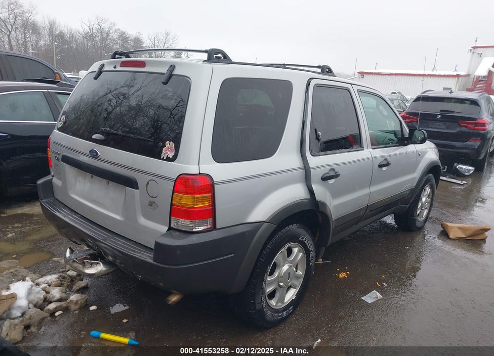 2002 FORD ESCAPE XLT VIN: 1FMYU04182KC37333