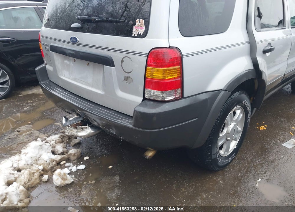 2002 FORD ESCAPE XLT VIN: 1FMYU04182KC37333
