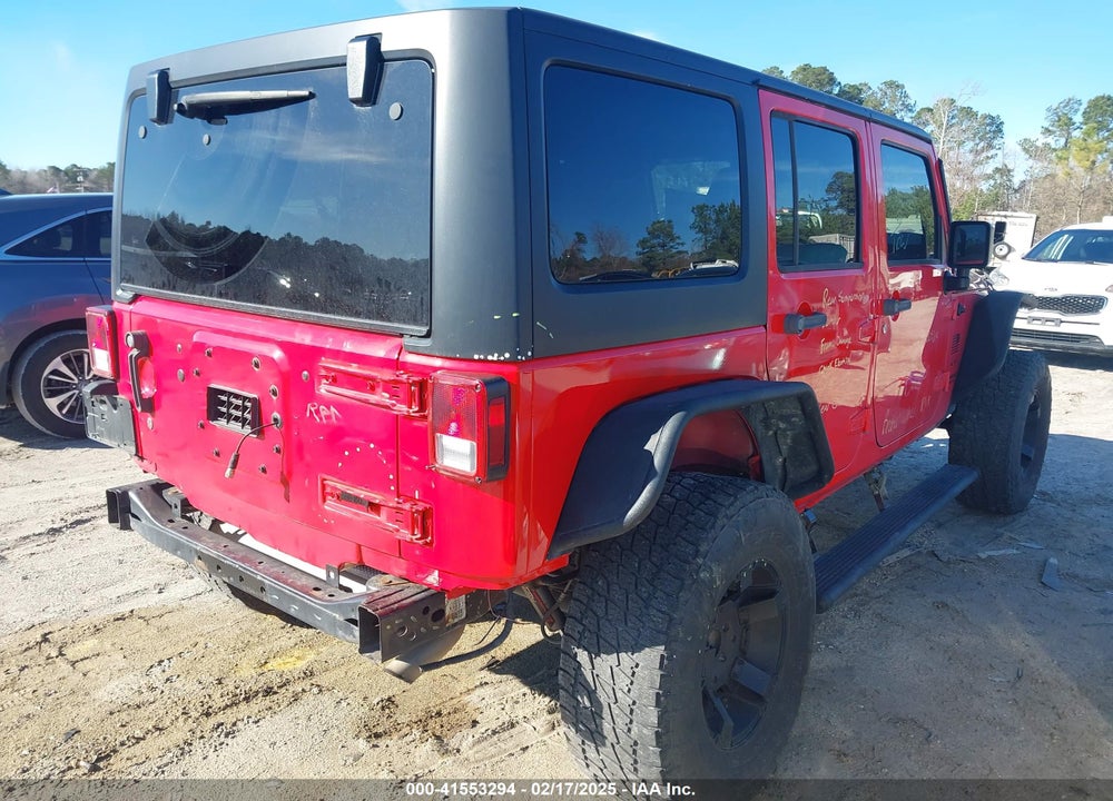 2015 JEEP WRANGLER UNLIMITED SAHARA VIN: 1C4BJWEG1FL529902
