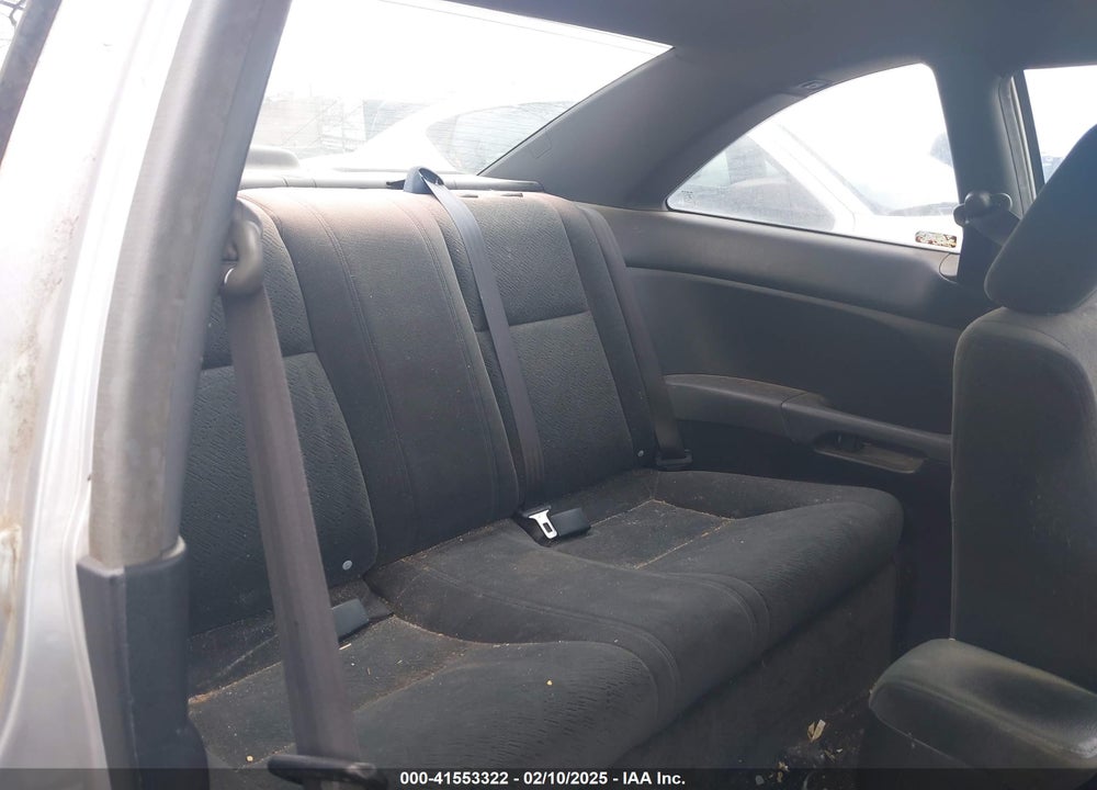 2005 HONDA CIVIC LX VIN: 1HGEM22555L068087