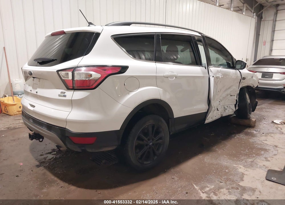 2018 FORD ESCAPE VIN: 1FMCU9GD8JUB13473