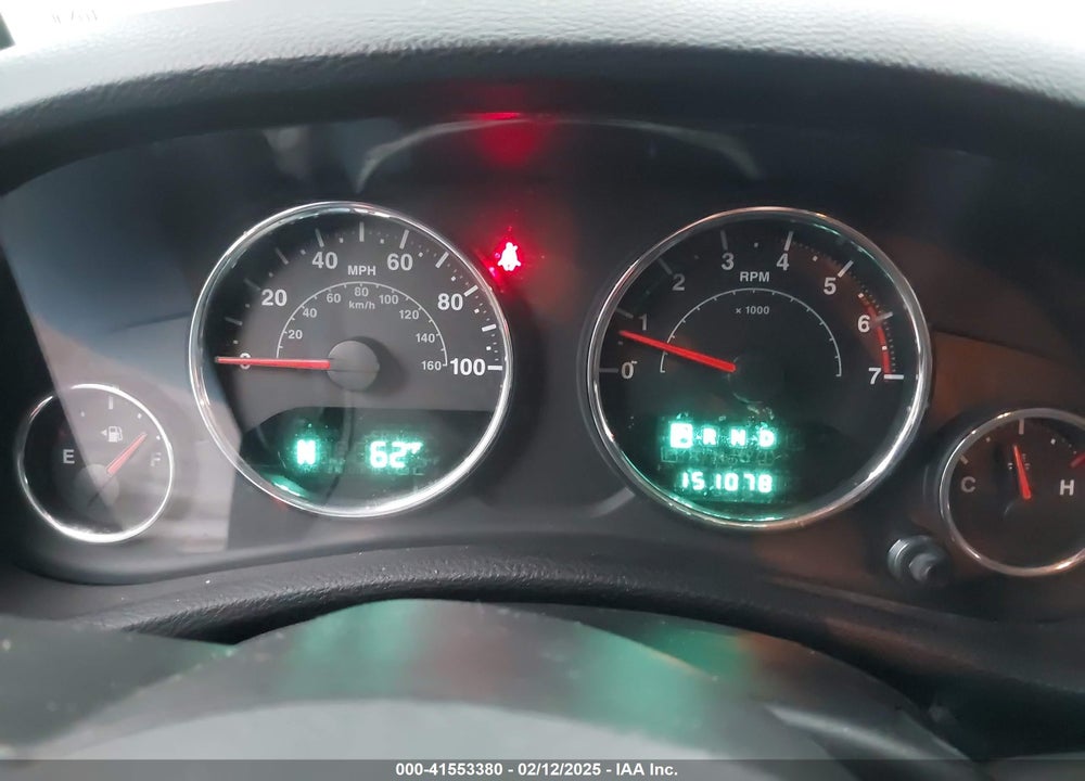 2011 JEEP WRANGLER UNLIMITED SAHARA VIN: 1J4BA5H10BL636008