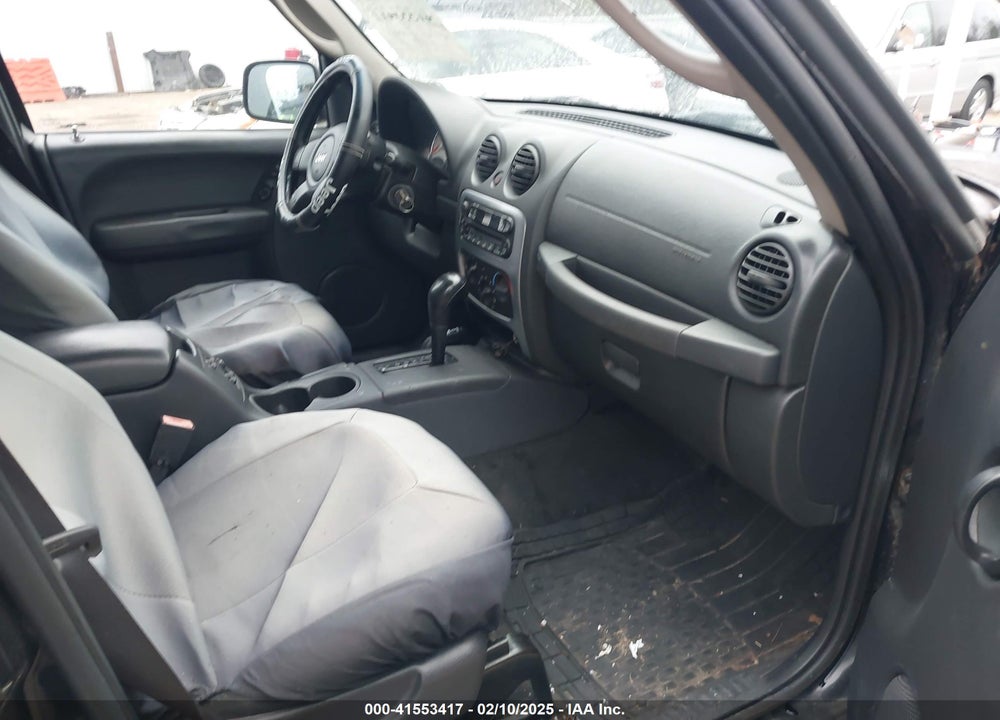 2004 JEEP LIBERTY SPORT VIN: 1J4GL48K44W204123