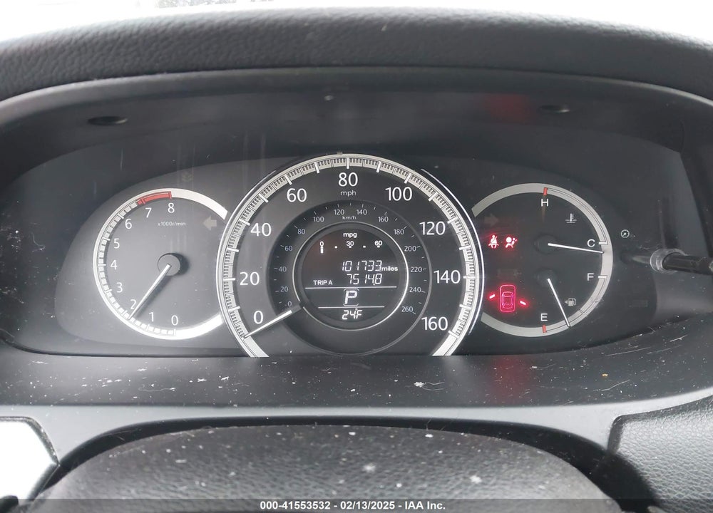 2015 HONDA ACCORD VIN: 1HGCR2F33FA226019