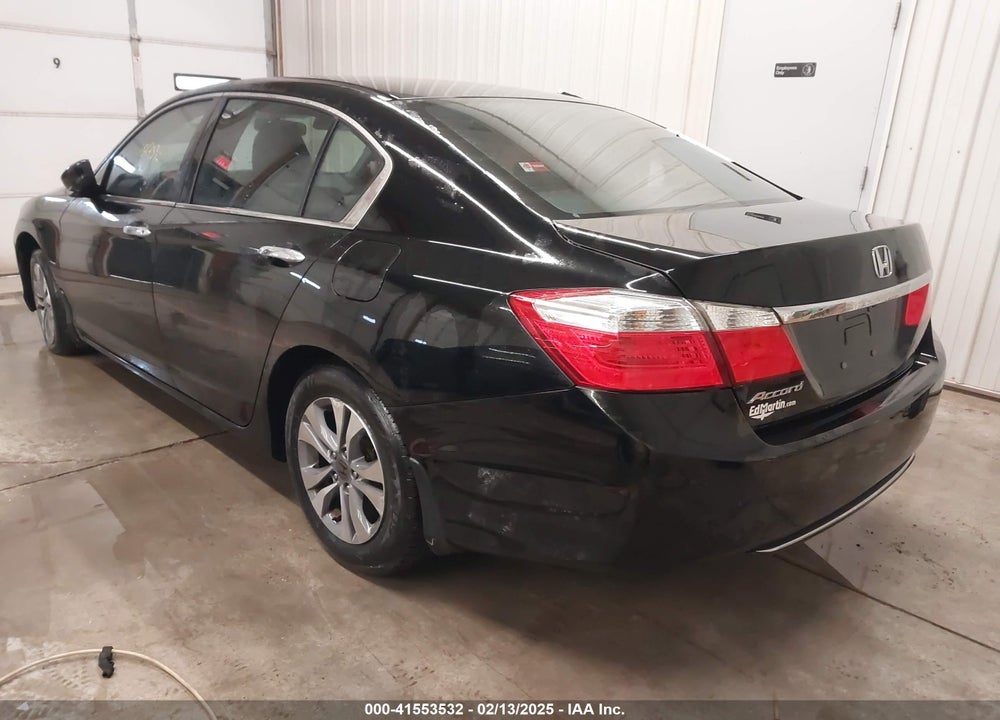 2015 HONDA ACCORD VIN: 1HGCR2F33FA226019