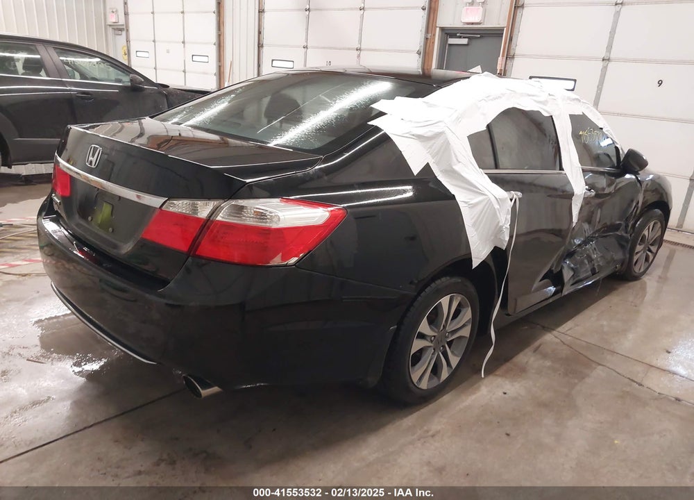 2015 HONDA ACCORD VIN: 1HGCR2F33FA226019