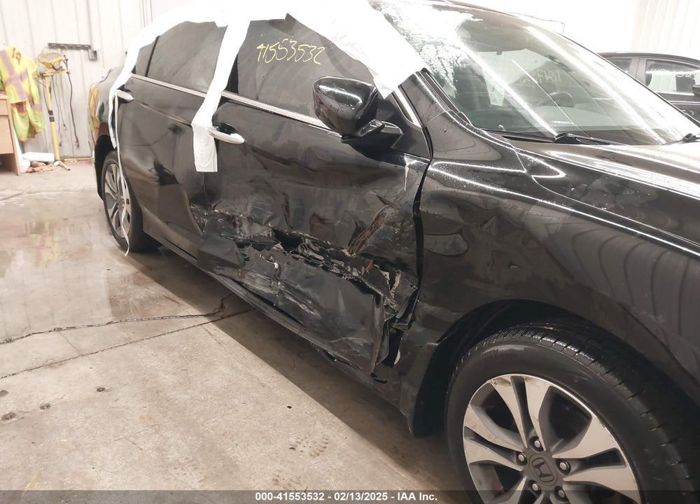 2015 HONDA ACCORD VIN: 1HGCR2F33FA226019