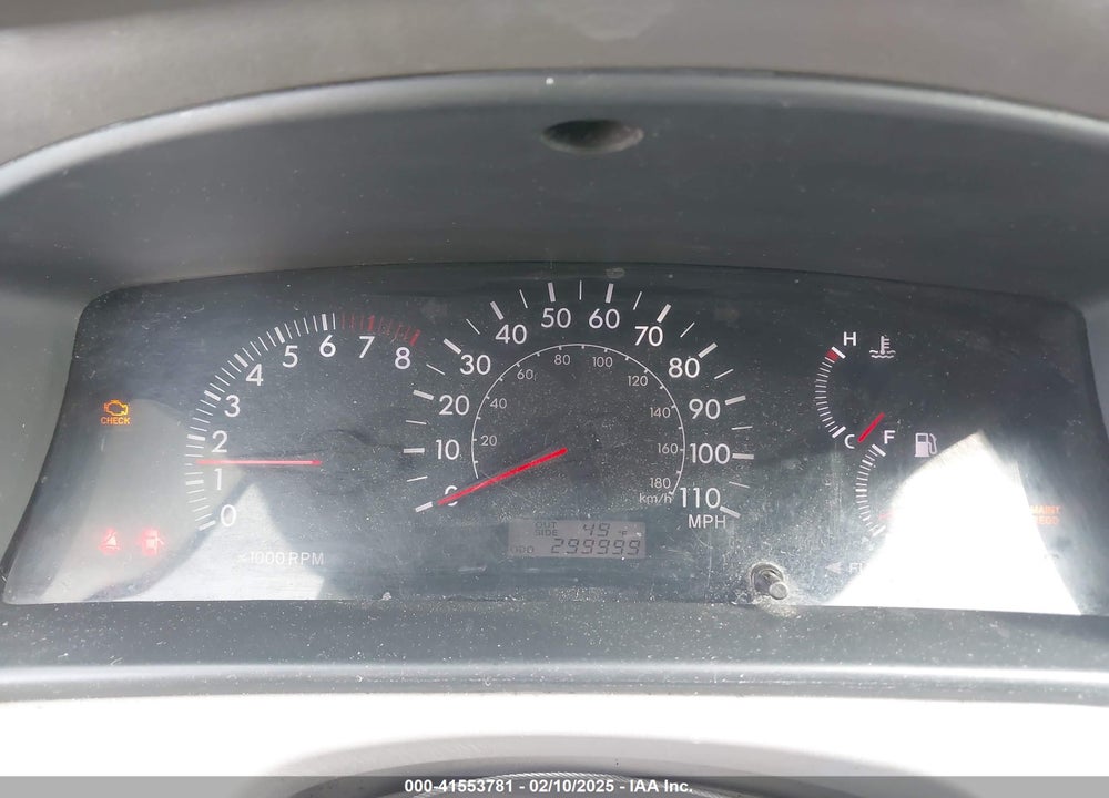 2005 TOYOTA COROLLA LE VIN: 1NXBR32E45Z448147